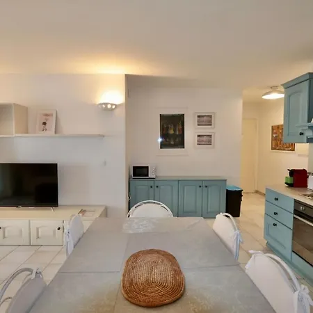 Apartment Family, 4 Pers, Parking, Piscine Antibes