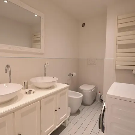 Family, 4 Pers, Parking, Piscine Apartment *